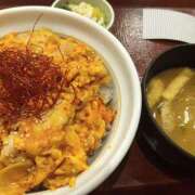 吉田えりな こんばんは🌛🌃 プランタン大塚