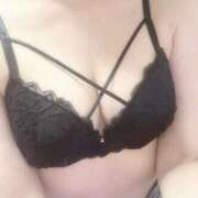 リノア 出勤💜 【福岡デリヘル】20代・30代★博多で評判のお店はココです！