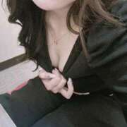 りず 出勤してます‎(՞  ܸ. .ܸ՞)︎♡ リアル難波店