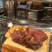 ユノ 入ってます！ On a best（オンナベスト）