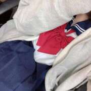 ヒメ日記 2025/10/23 17:36 投稿 二崎てん 妄想する女学生たち 梅田校