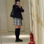 ヒメ日記 2025/12/19 17:06 投稿 二崎てん 妄想する女学生たち 梅田校