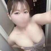 坂崎りうな 出勤しました🥰🎶 全裸の極みorドッキング痴漢電車