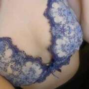 もも くがつ♡ BITボイン