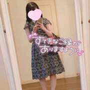 れいか 他の女の子のも気になる ノーパンエステ!?絶頂させる天使たち