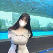 なち 🍥クラゲが見るのも食べるもだいすきです🪼 東京巨乳デリヘル おっぱいマート