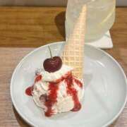 ヒメ日記 2025/07/04 15:52 投稿 ゆりあ 白いぽっちゃりさん