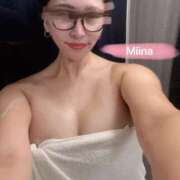 ヒメ日記 2025/10/13 18:21 投稿 八雲みいな マダムと紳士