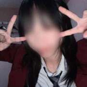 うるみ 夜　鶏茸先輩🐓 萌えカワ