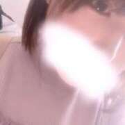 ヒメ日記 2025/08/14 16:42 投稿 桃倉ゆりな 全裸美女からのカゲキな誘惑