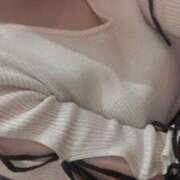 ヒメ日記 2025/10/30 18:42 投稿 桃倉ゆりな 全裸美女からのカゲキな誘惑