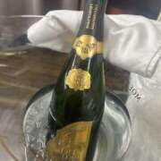 もか しゅっきん カリビアン