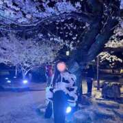みお 夜桜??? 逢って30秒で即尺