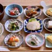 ヒメ日記 2026/03/18 07:16 投稿 信子 昭和生まれの美人