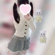 みる 𐔌˘- · -˘𐦯 かりんと池袋