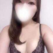 葉月みな お休みします、、、 性の極み妻 好き者たちの宴