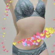 釣賀 まひろ 今日は楽しかったです こあくまな熟女たち伊勢崎店（KOAKUMAグループ）