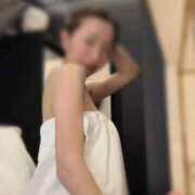 莉子【りこ】 2月 輝女