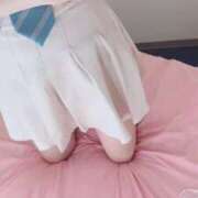 あお 脱がしてもらいたい願望、、、❣️ E+アイドルスクール池袋店