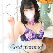 夢衣もな 🐤ご利益ありそうな寝顔、見つけた♡ LUXE(リュクス)