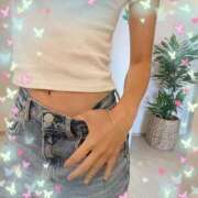 ちえ 🐣ちえの私服チラリ🫣 ドッチパイモミ 越谷店