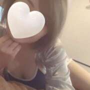 ヒメ日記 2025/08/09 04:38 投稿 なな プールサイド