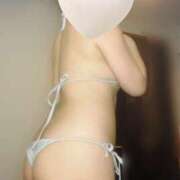 ヒメ日記 2025/09/03 03:59 投稿 なな プールサイド