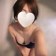 ヒメ日記 2026/03/09 22:15 投稿 なな プールサイド