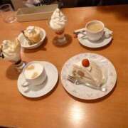 ヒメ日記 2025/08/28 07:35 投稿 さゆ 池袋西口でSUGEEE求められる俺のカラダ