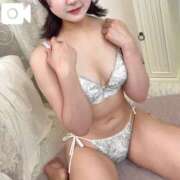 なな ねぇ何撮ってるの？？ E+アイドルスクール