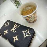 しおん 今日から寒くなりましたね🫨 恋のうた