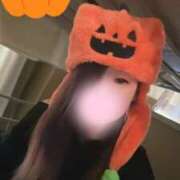 ヒメ日記 2025/11/01 15:26 投稿 ザクロ 飾窓