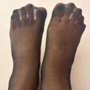 柳　かえで みにょ〜ん👣 OLピンクコレクション