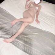 さゆり スイッチONで止まんないタイプです//💓 全裸のいいなり美女OR満員ちかん電車