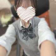 ☆もえ☆ おやすみ🥲🙏🏻 学校帰りの妹に手コキしてもらった件 谷九