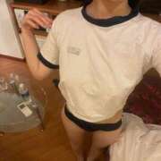 ヒメ日記 2025/10/27 02:52 投稿 松浦こころ 全裸美女からのカゲキな誘惑