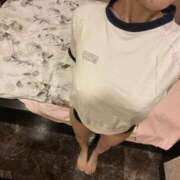 ヒメ日記 2025/12/15 04:40 投稿 松浦こころ 全裸美女からのカゲキな誘惑