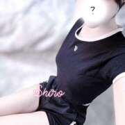 ヒメ日記 2025/10/31 14:00 投稿 黒井 しろ ホットアロマ