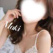 真希(まき) 甘い週末のはじまり🤍 Chaleur (シャルール)