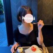 ひとみ 🎀優雅なdinner time🎀 ルピナスパルフェ