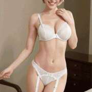 ヒメ日記 2025/12/06 12:57 投稿 キミー ブルームーン青い月