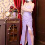 壇 視線を奪う、静かな誘惑。 サブマリン