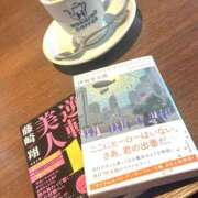 はな 星乃珈琲に漂うレトロな雰囲気が好き☕️ エロティックマッサージ 新橋