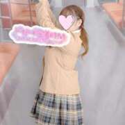 のん 到着🚃 電車ごっこ