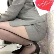 ヒメ日記 2025/12/12 09:17 投稿 上原　かな OLピンクコレクション