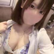 ねむ（ふんわりEカップ） 触って見る…？‎🤍‎🤍 学園天国