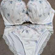 ヒメ日記 2025/09/15 22:09 投稿 西日ゆうひ 全裸美女からのカゲキな誘惑