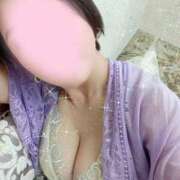 なおみ なおみ出勤♡今夜は誰と恋する気分？✨🤭 小田原人妻城