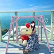 もも 9月𝐬𝐭𝐚𝐫𝐭✨️✨️ The White