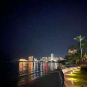 ネネ イオンでパパ活すんな バニーコレクション千葉栄町店